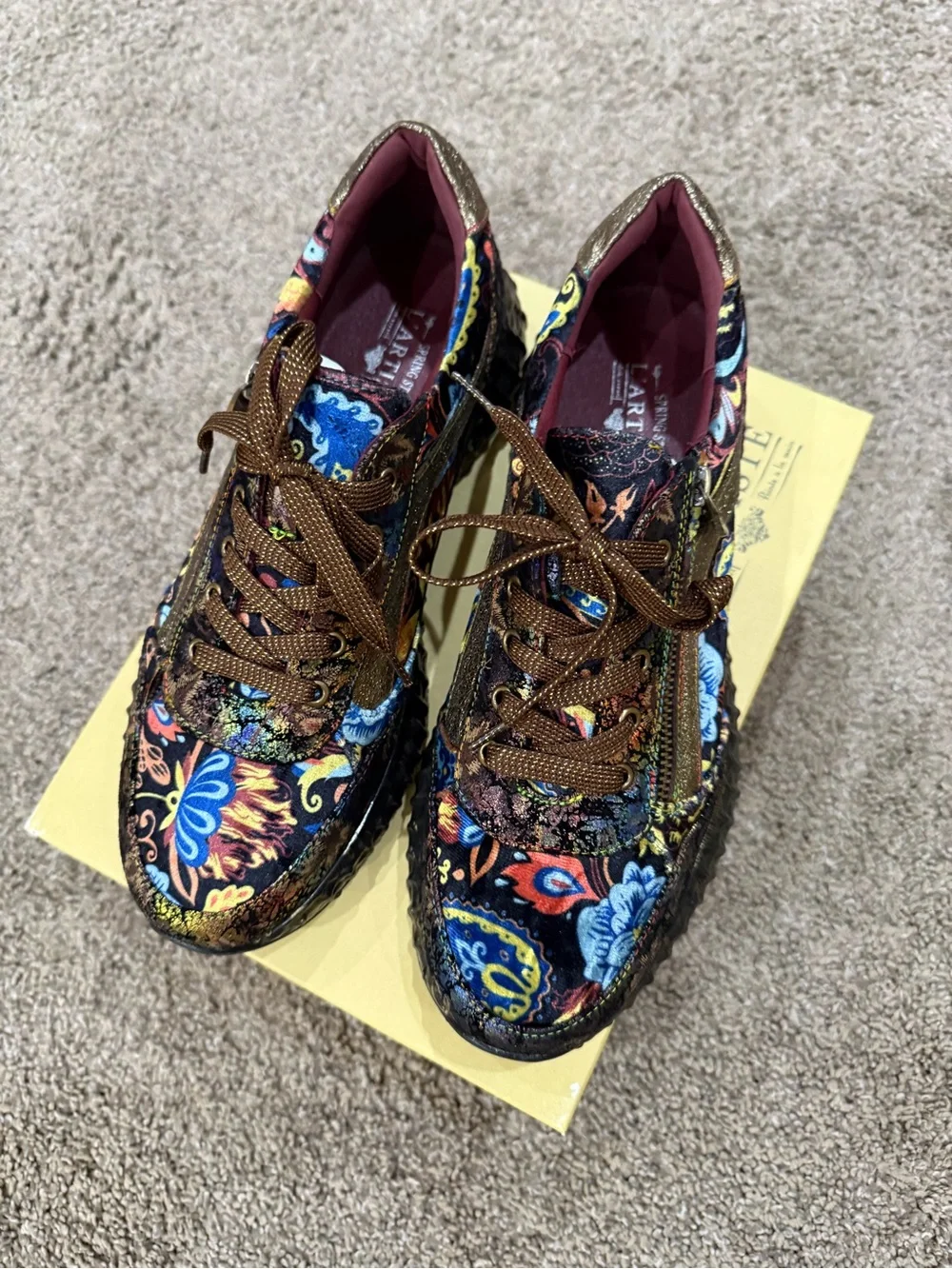 L’Artiste Shoes - Picture 1 of 4
